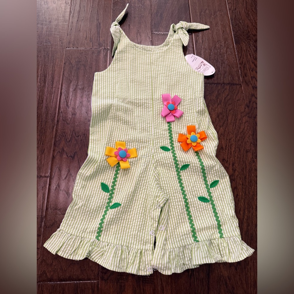 Mulberry St 4T Green and White Striped Romper NWT